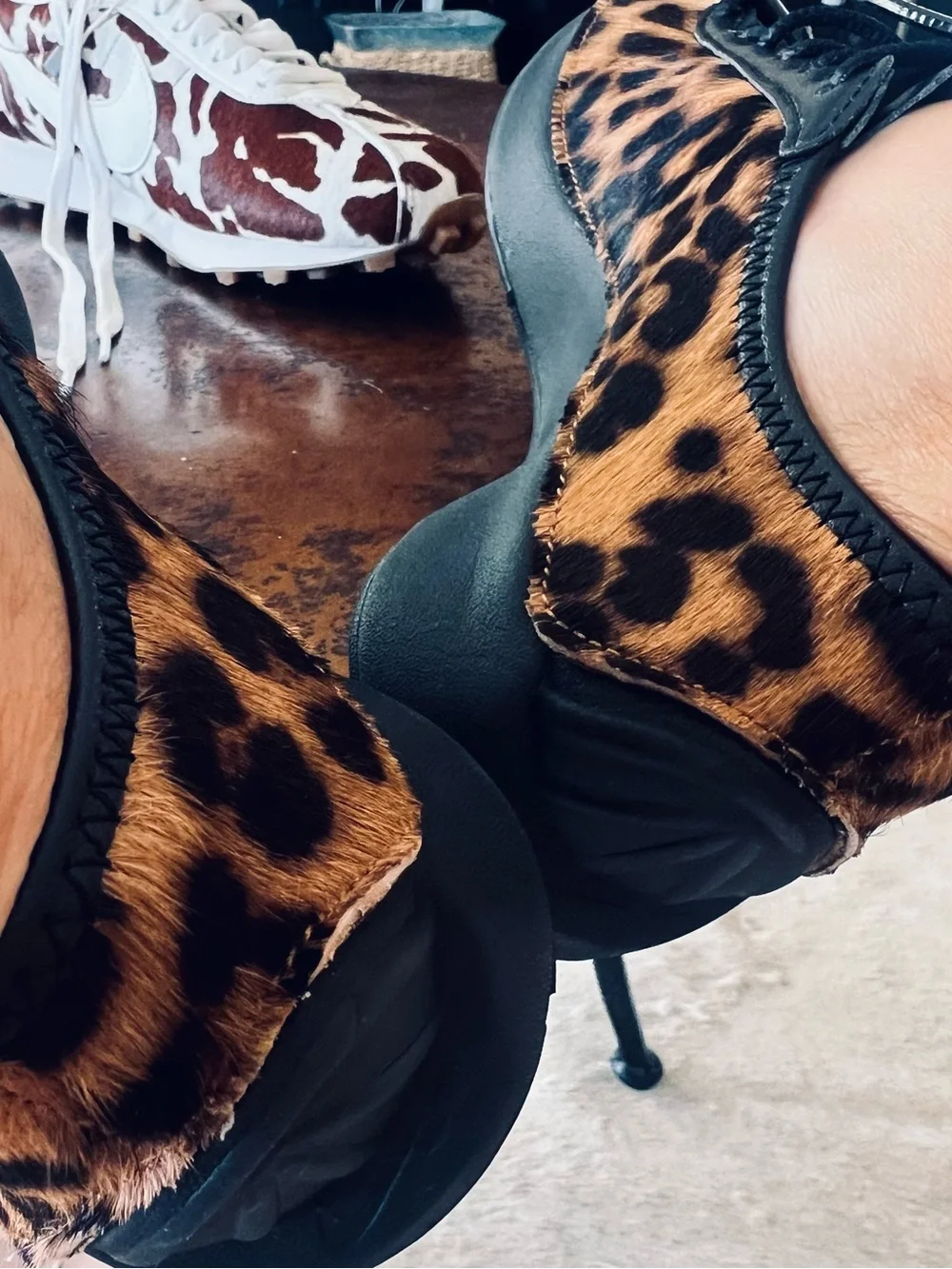Nike Air pony hair leopard 🐆 print sneakers 9.5